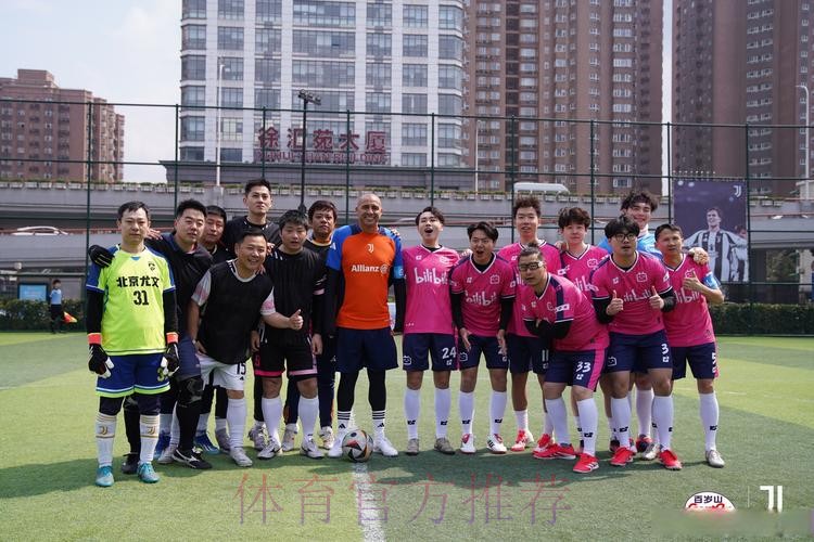 中国足球名宿辅导团走进海南 助力青少年足球人才培养 中国足球名宿辅导团走进海南 助力青少年足球人才培养